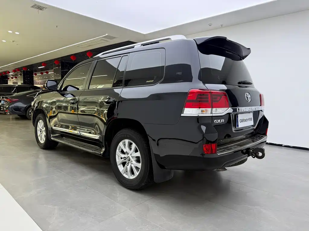 Toyota Land Cruiser 2019 — фото 4