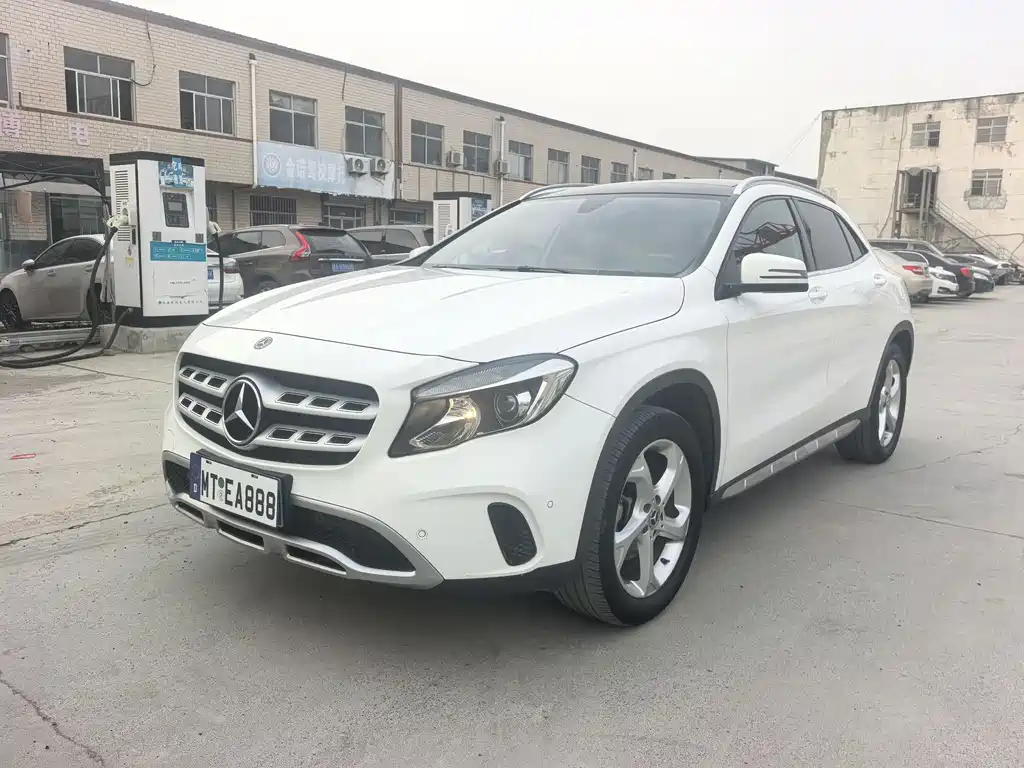 Mercedes-Benz GLA 2019