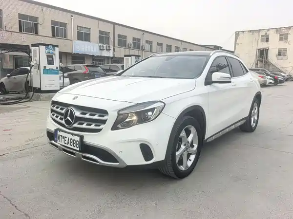 Mercedes-Benz GLA 2019