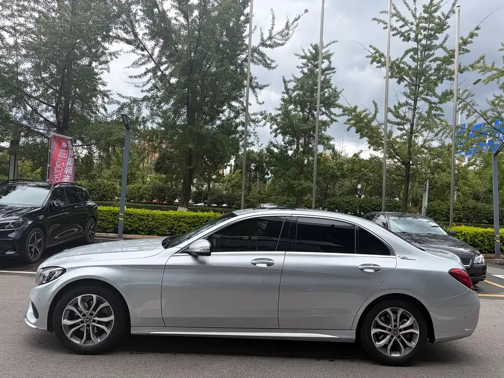 Mercedes-Benz C-Class 2017 — фото 27