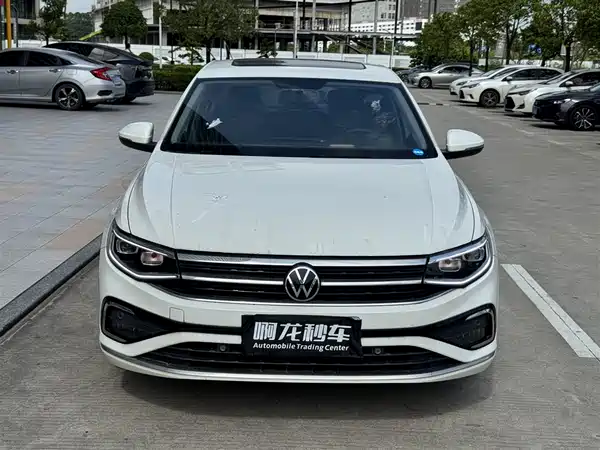 Volkswagen Bora 2024