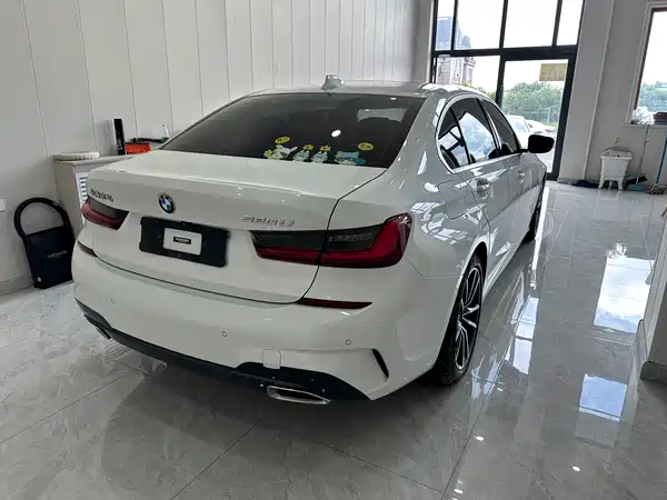 BMW 3 Series 2021