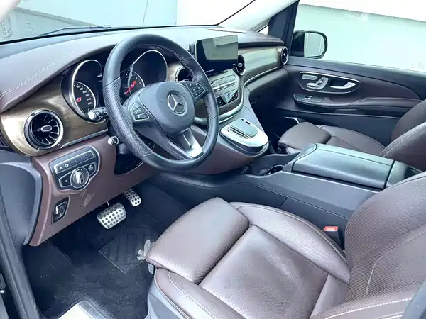 Mercedes-Benz V-Class 2023