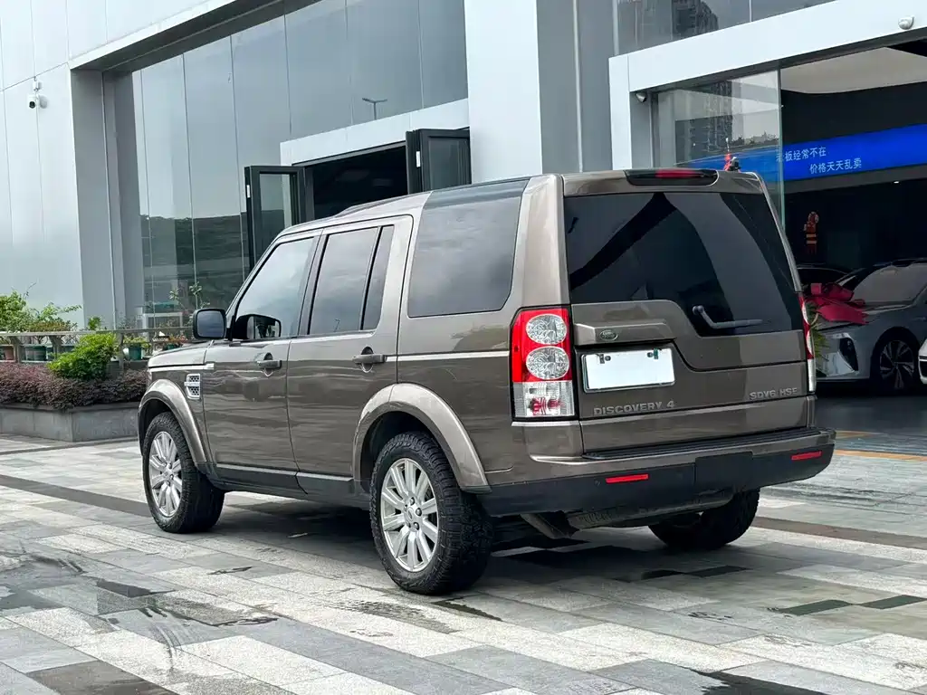 Land Rover Discovery 2012 — фото 24