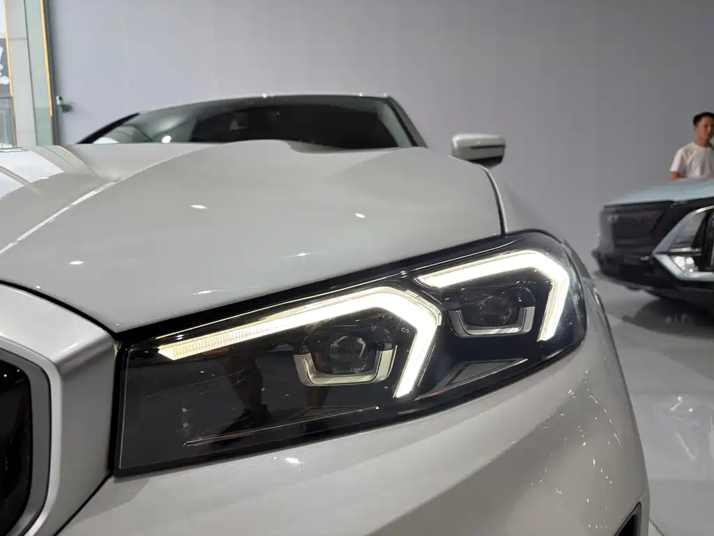 BMW i3 2024