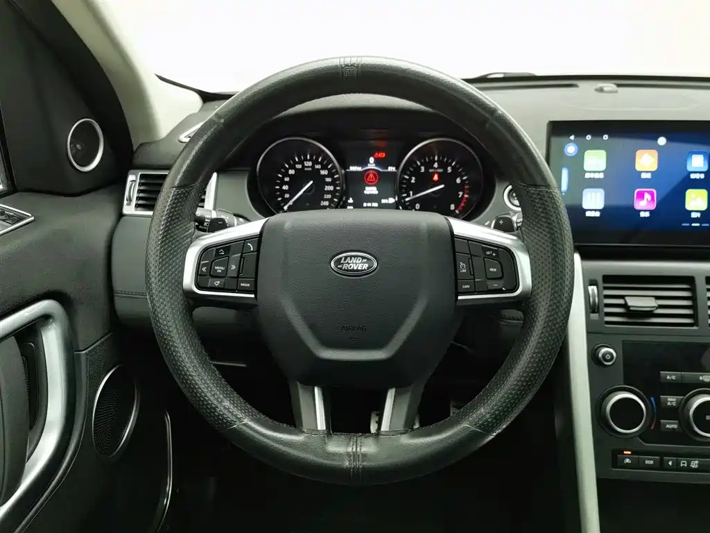 Land Rover Discovery Sport 2017 — фото 11