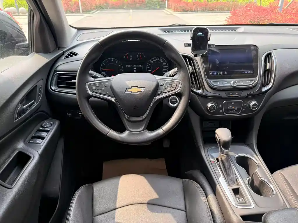 Chevrolet Equinox 2021 — фото 18