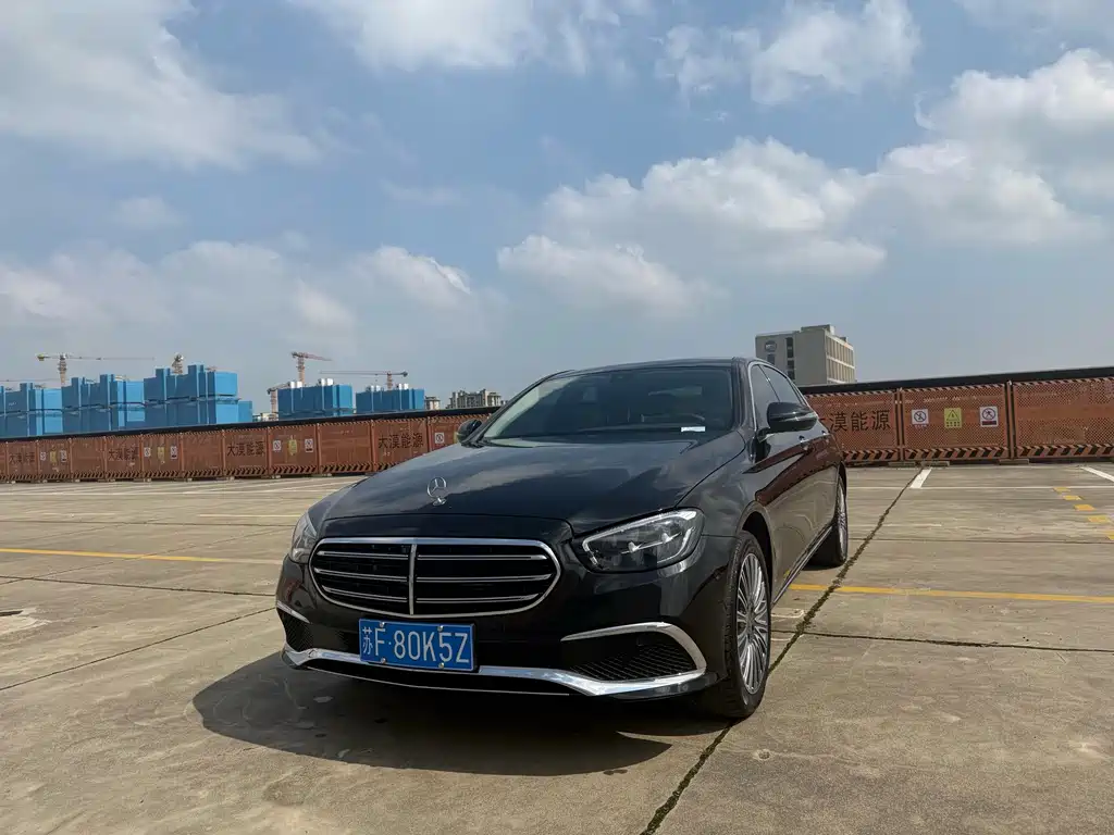 Mercedes-Benz E-Class 2023