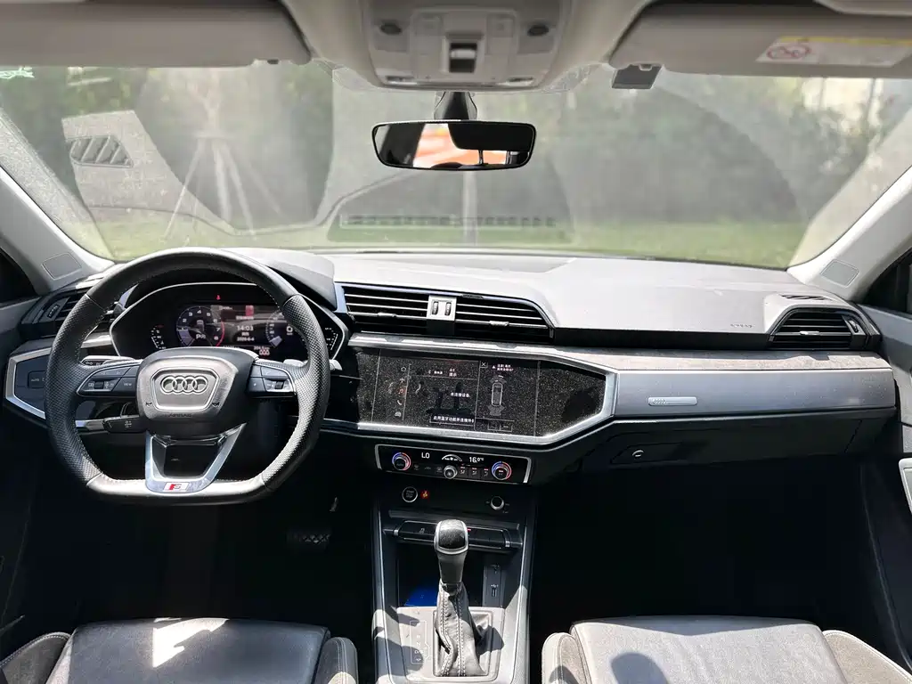 Audi Q3 Sportback 2021 — фото 10