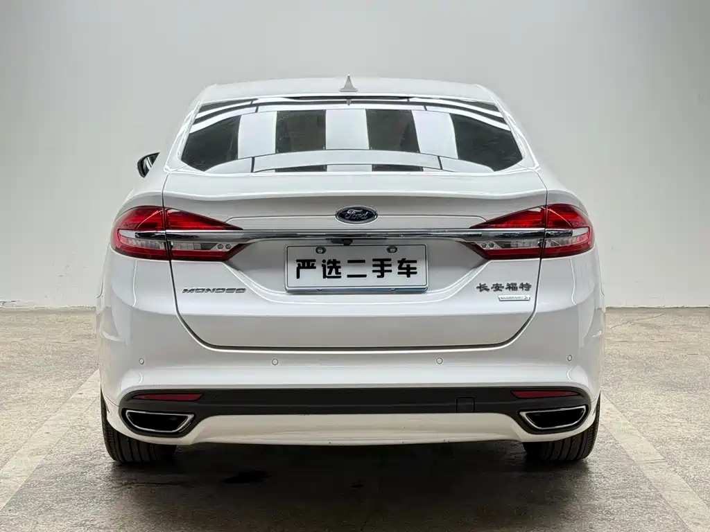 Ford Mondeo 2018 — фото 6