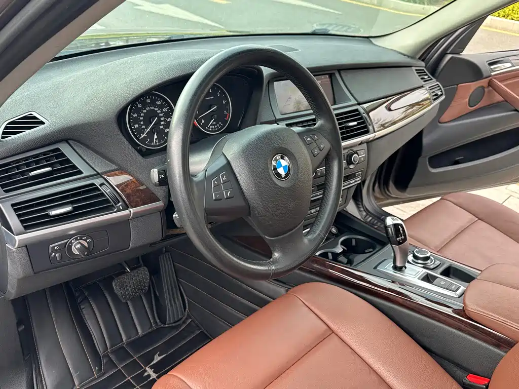 BMW X5 2012 — фото 14