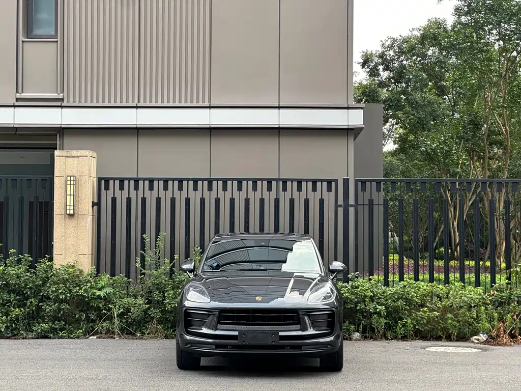 Porsche Macan 2023 — фото 2