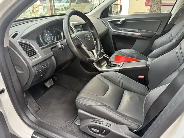 Volvo XC60 2016
