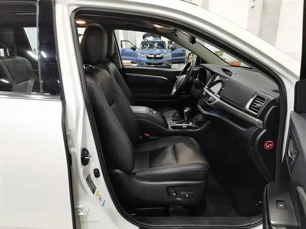 Toyota Highlander 2019 — фото 23
