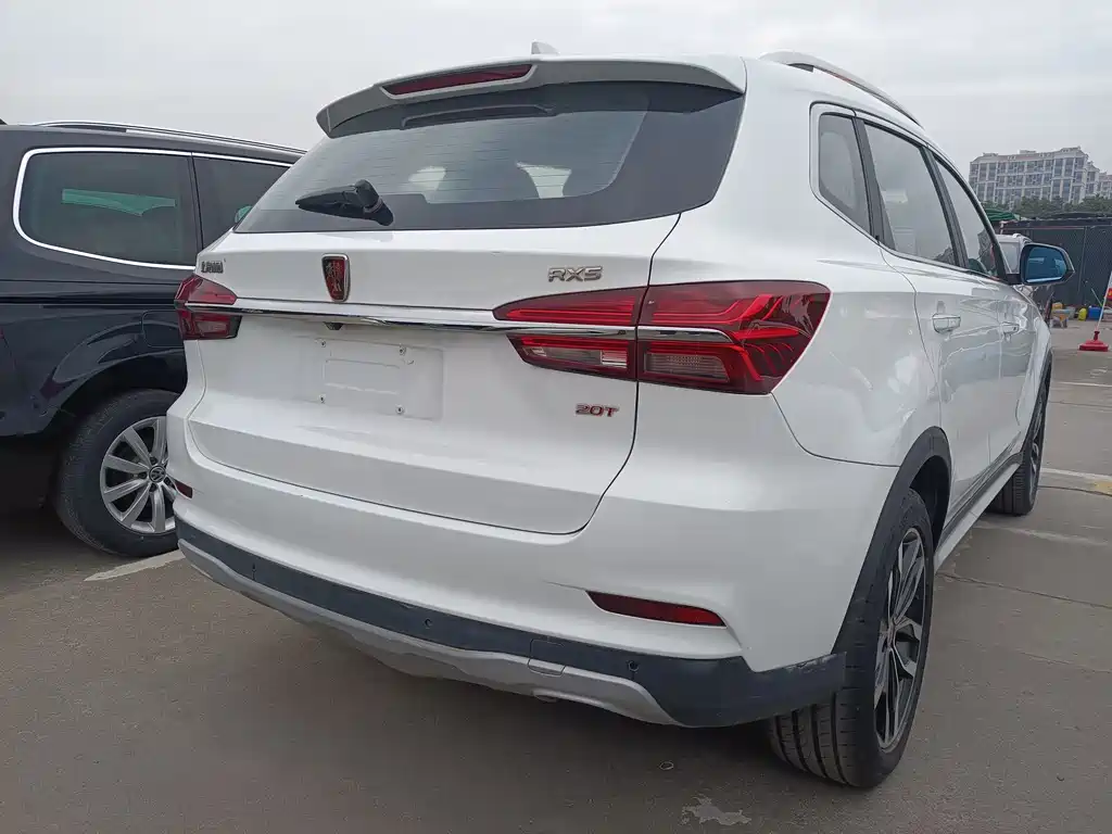 Roewe RX5 2018 — фото 12