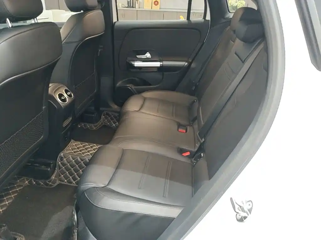 Mercedes-Benz GLA 2023 — фото 17