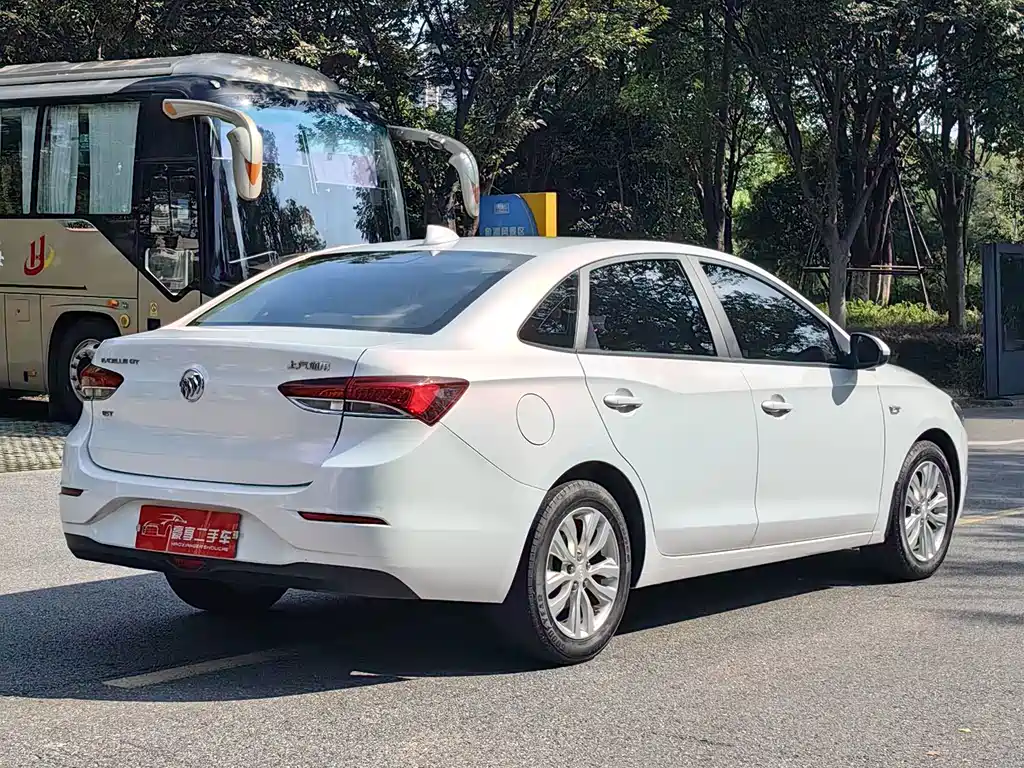 Buick Excelle GT 2018 — фото 13