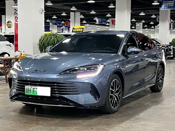 BYD Seal 07 DM-i 2025