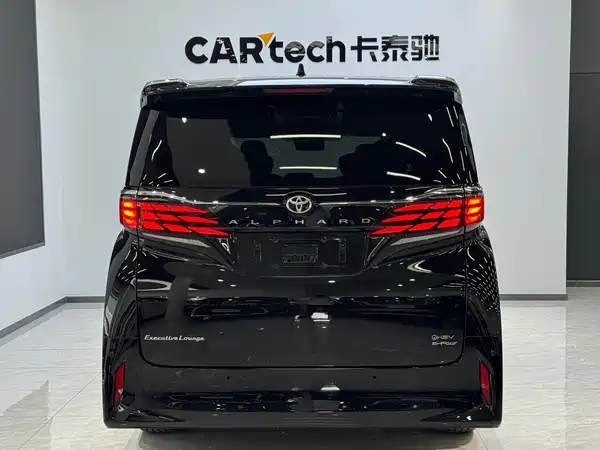 Toyota Alphard 2025