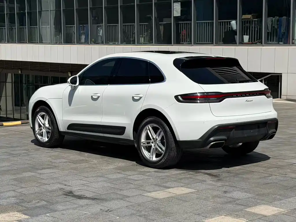 Porsche Macan 2022 — фото 10
