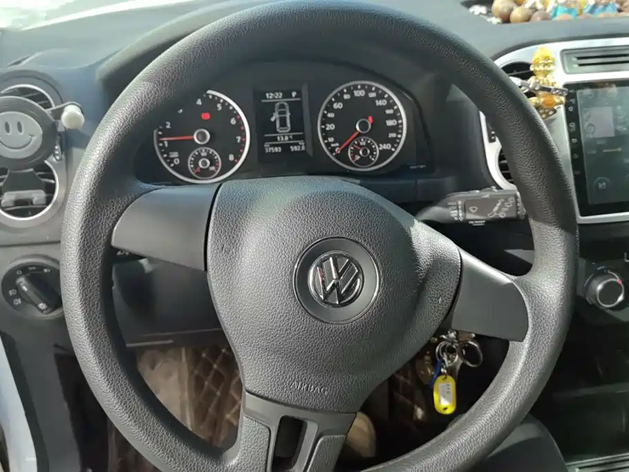 Volkswagen Tiguan 2018 — фото 15