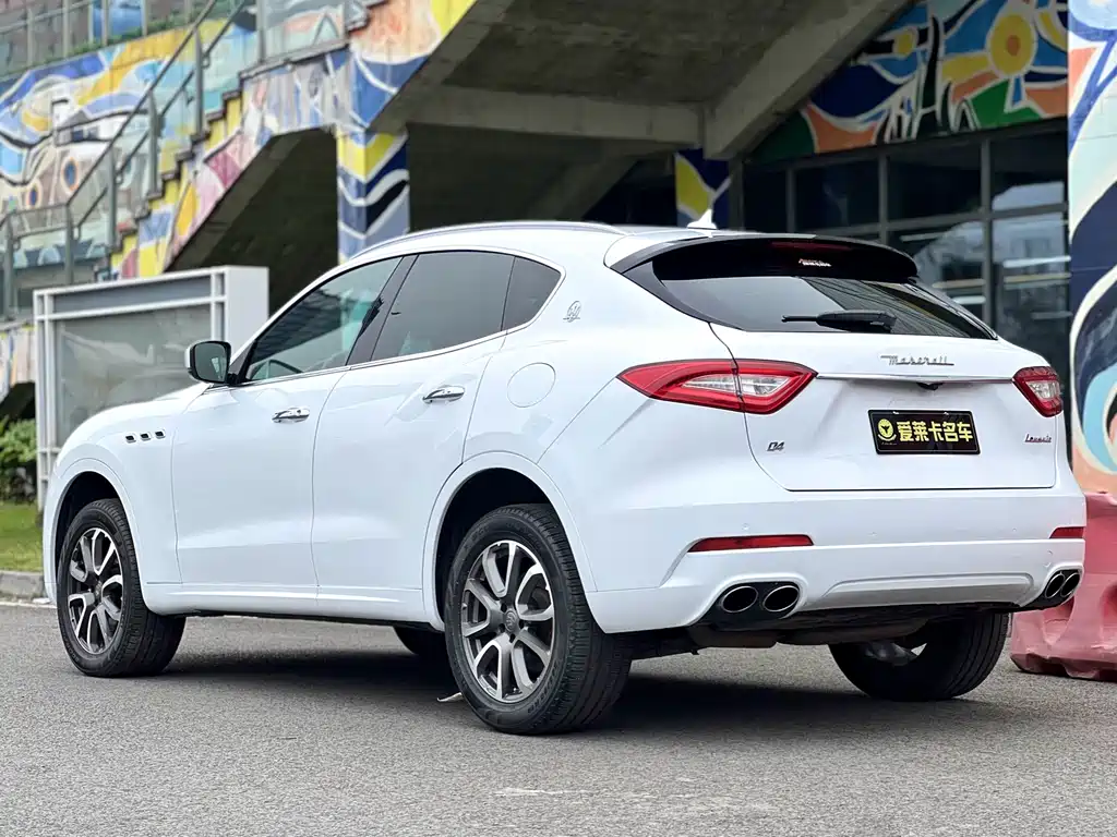 Maserati Levante 2017 — фото 3