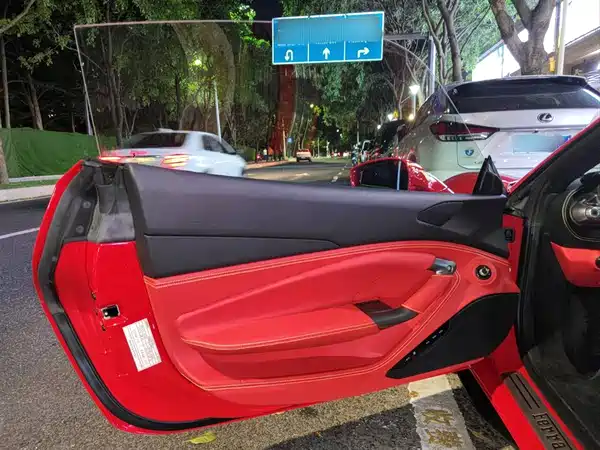 Ferrari F8 2022