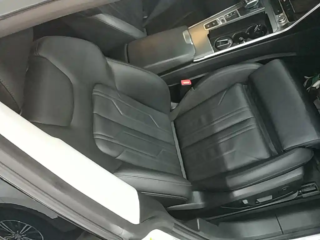 Audi A7 2020 — фото 25