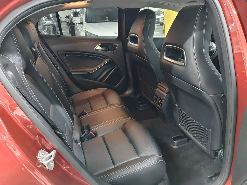 Mercedes-Benz GLA 2017 — фото 10