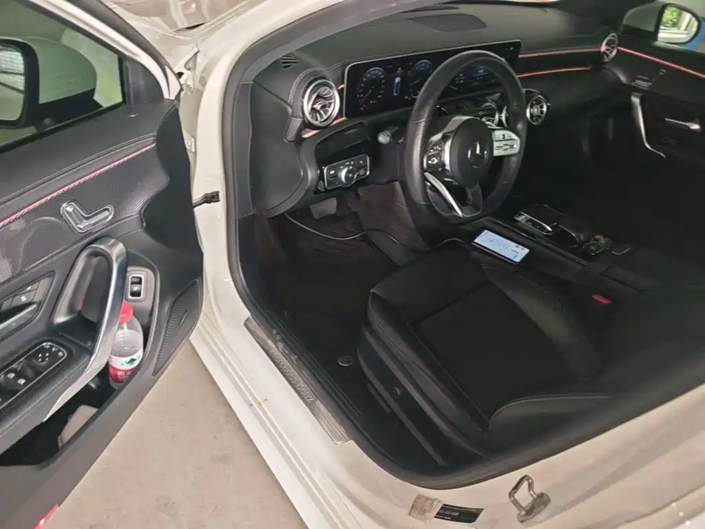 Mercedes-Benz A-Class 2020 — фото 16