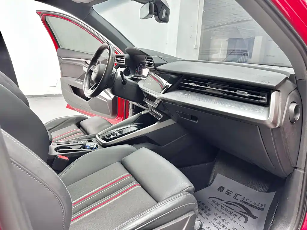 Audi A3 2022 — фото 12