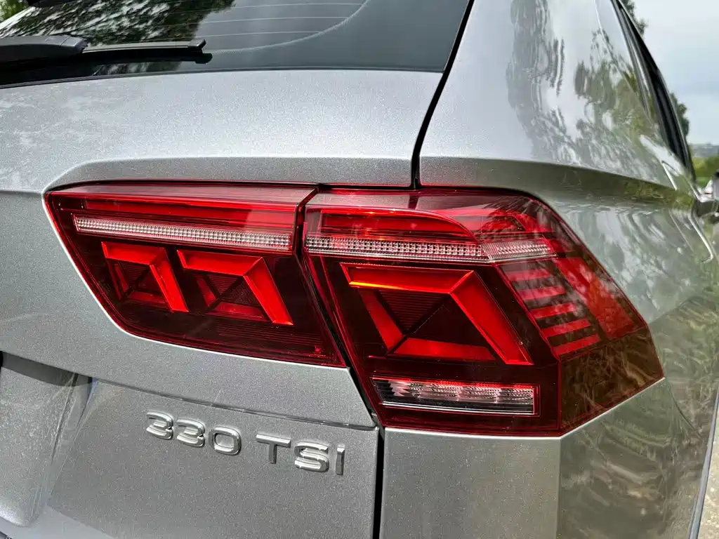 Volkswagen Tiguan L 2022 — фото 21