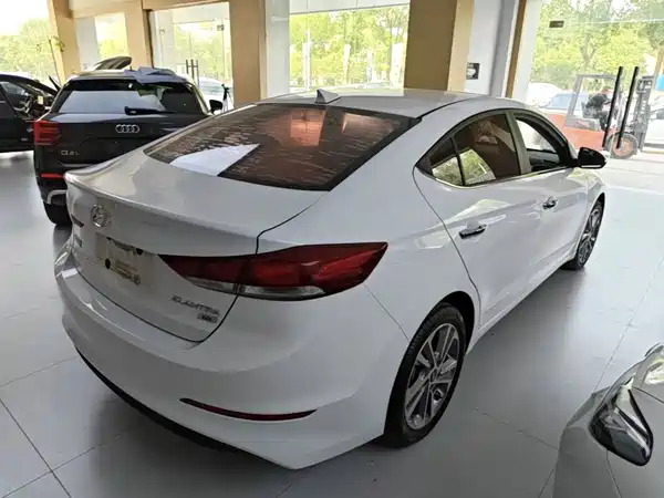 Hyundai Celesta 2018