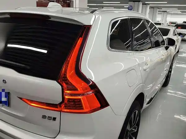 Volvo XC60 2023