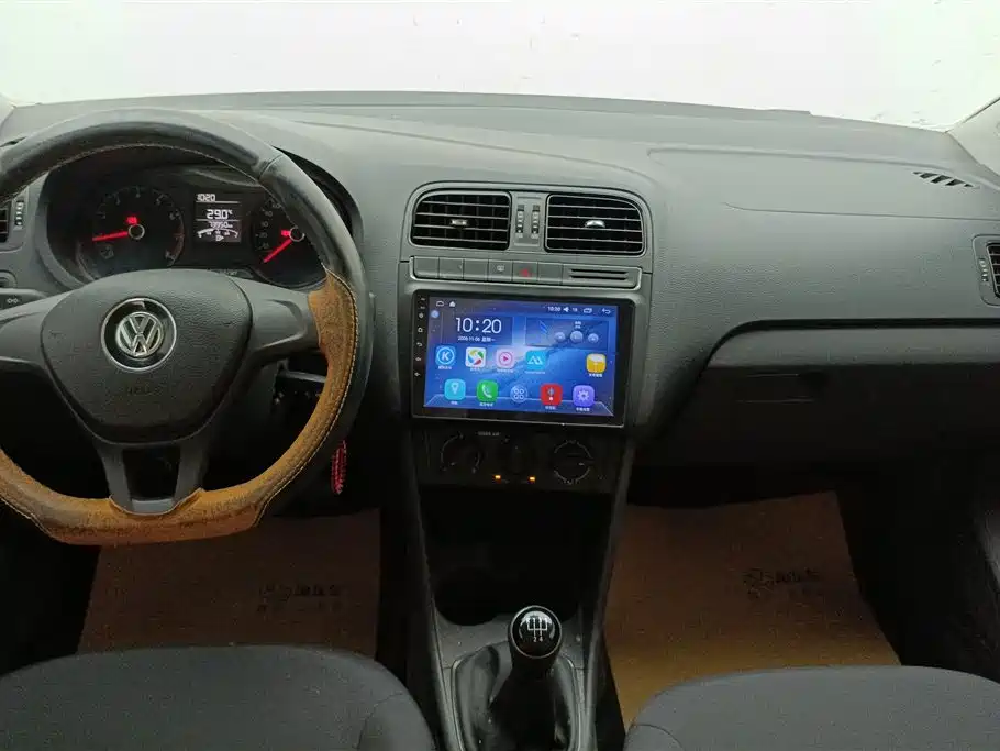 Volkswagen Polo 2017 — фото 12