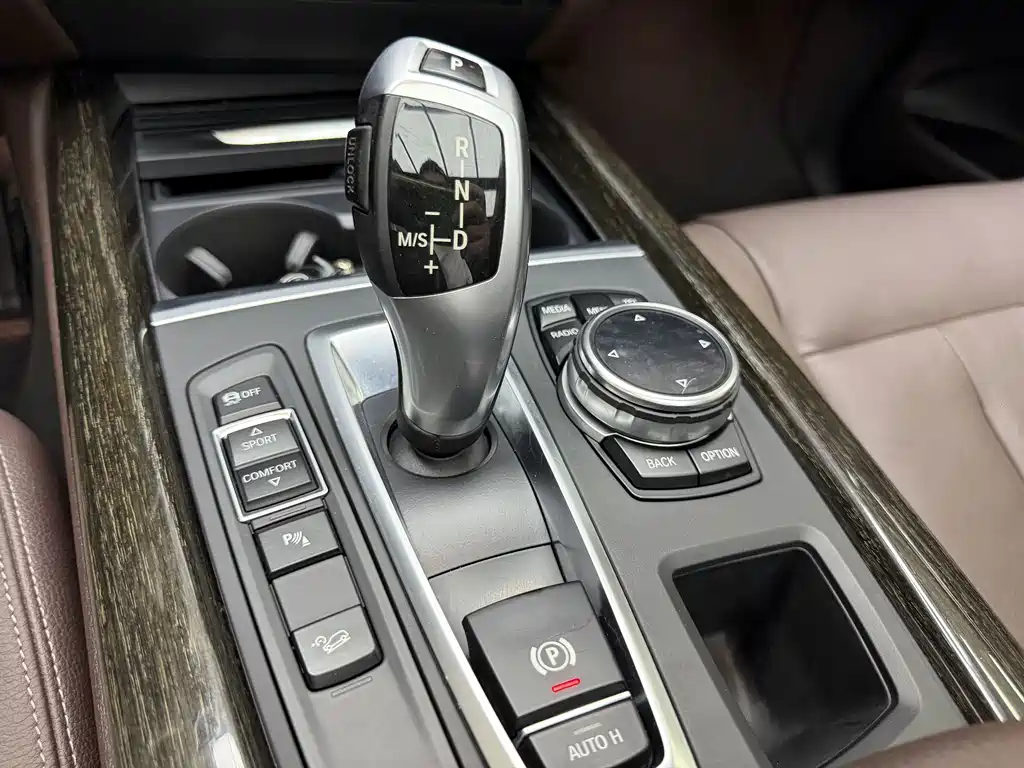BMW X5 2014 — фото 16