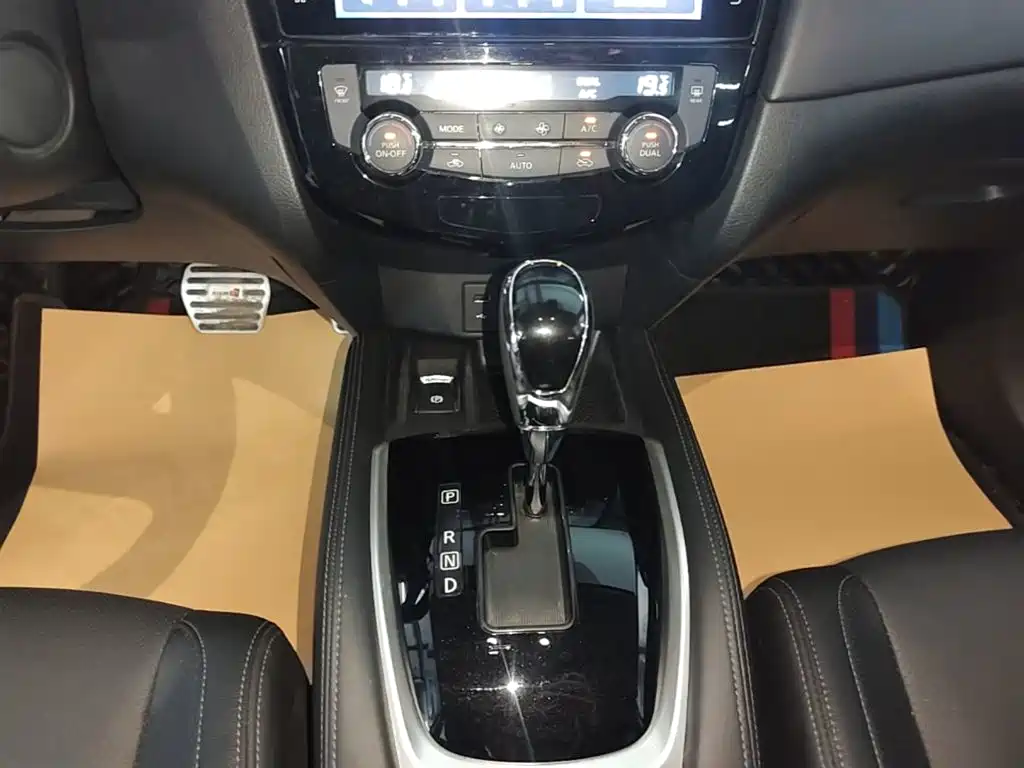 Nissan X-Trail 2023 — фото 14