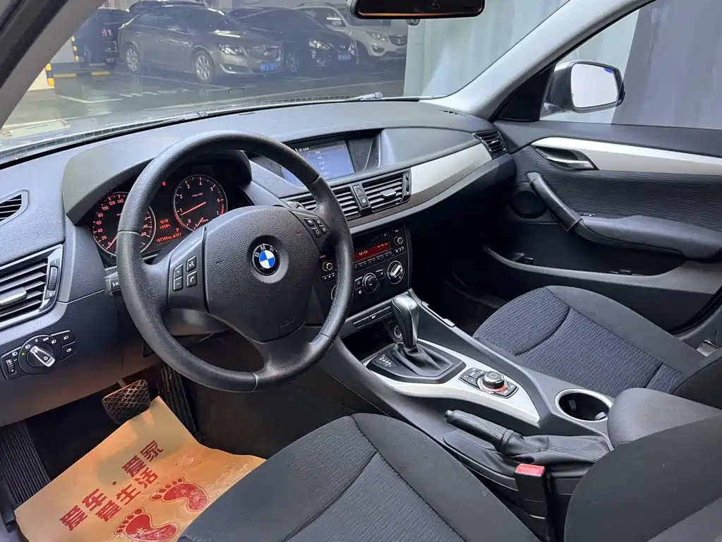 BMW X1 2014 — фото 10