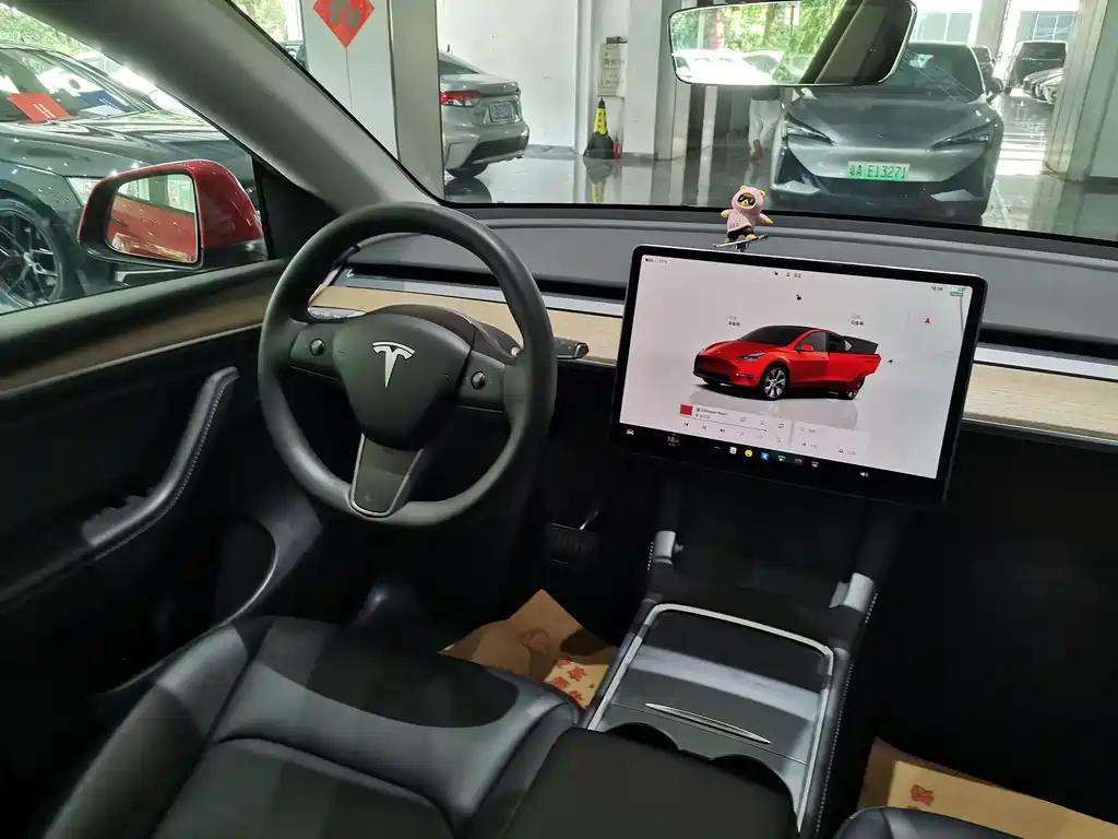 Tesla Model Y 2022 — фото 17