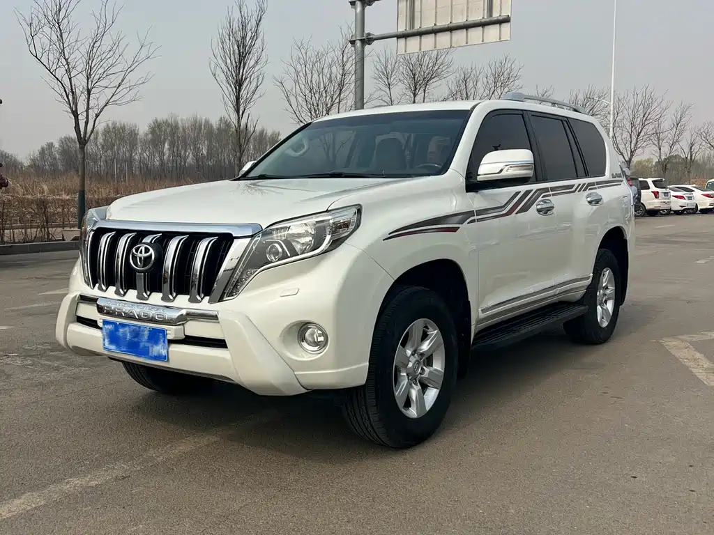 Toyota Prado 2014 — фото 1