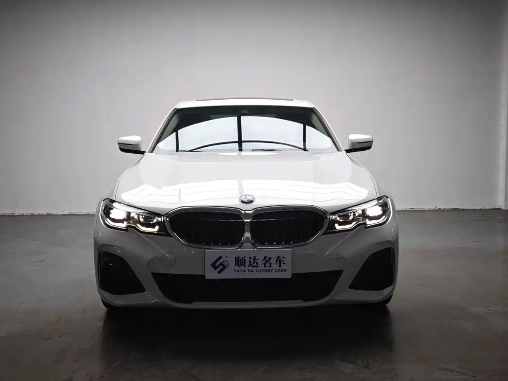 BMW 3 Series 2021