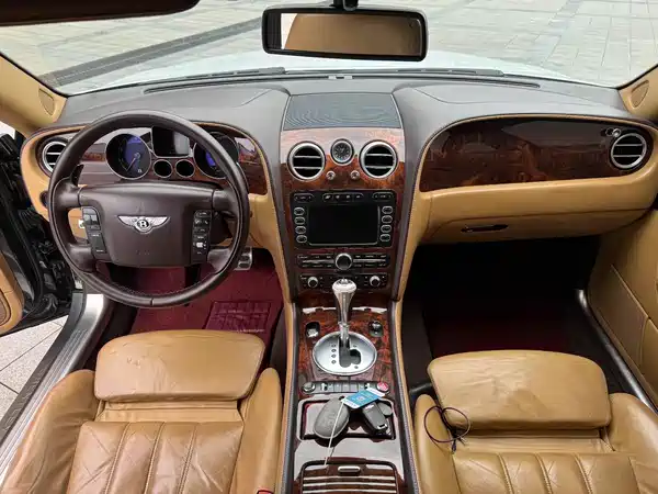 Bentley Flying Spur 2005