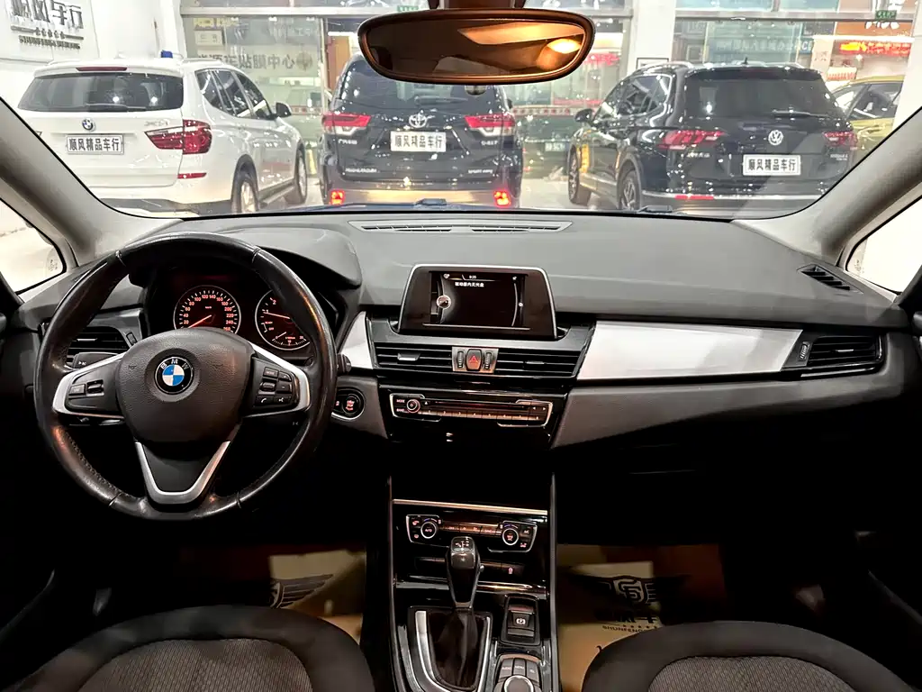 BMW 2 Series Gran Tourer 2015 — фото 22