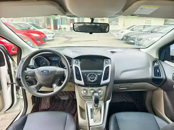 Ford Focus 2015