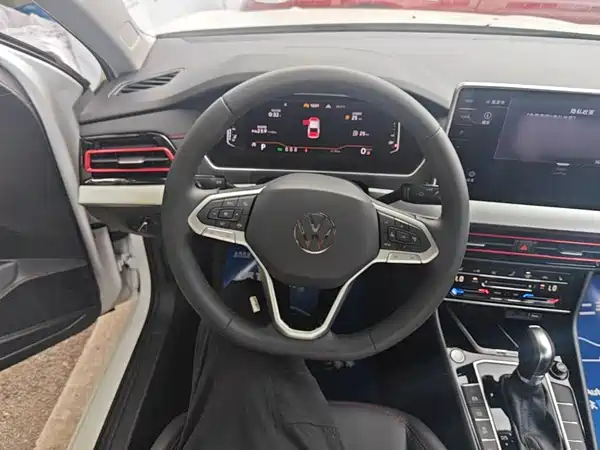 Volkswagen Lavida 2024
