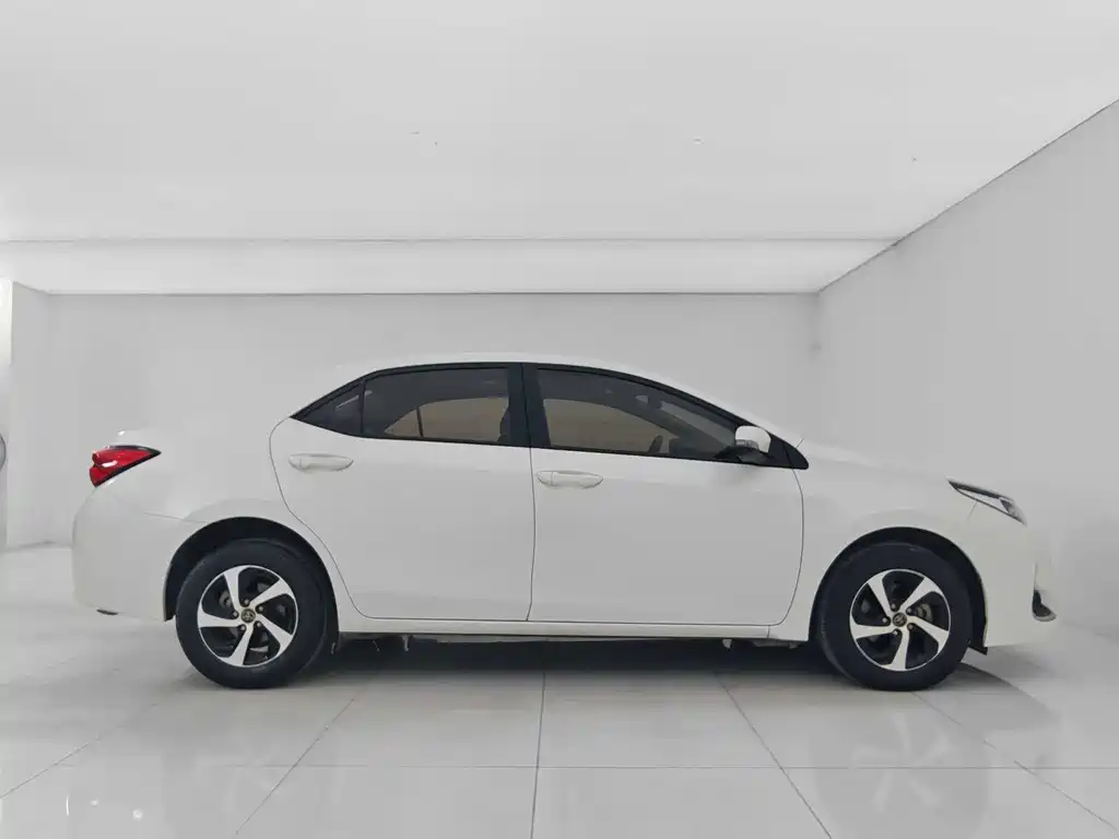 Toyota Levin 2018 — фото 10