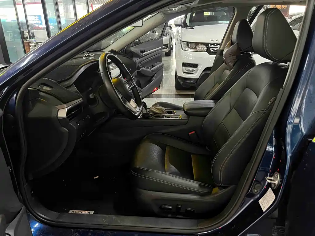 Nissan Teana 2022