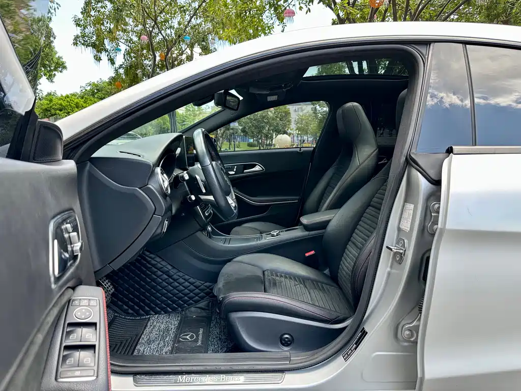 Mercedes-Benz CLA 2018 — фото 13