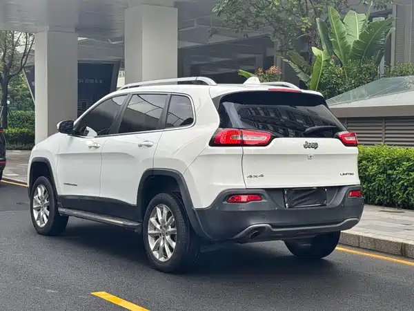 Jeep Cherokee 2015