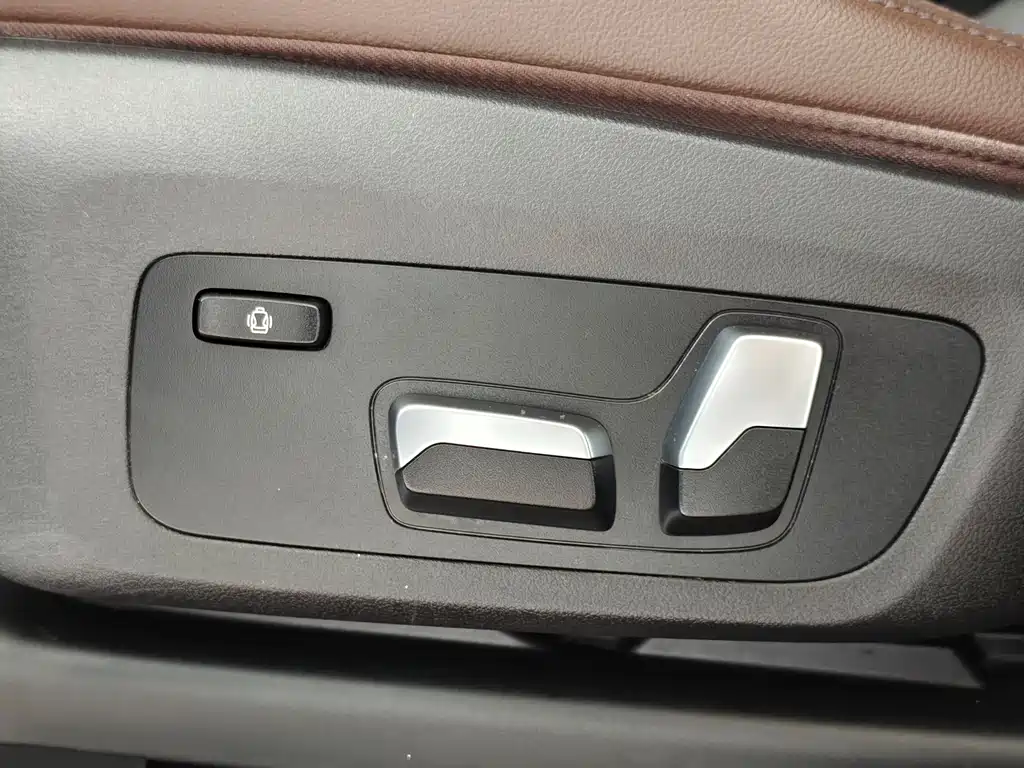 BMW X4 2019 — фото 10